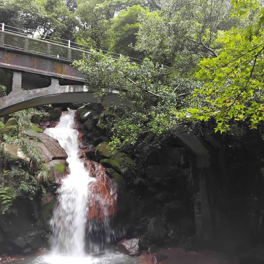 草山水管橋