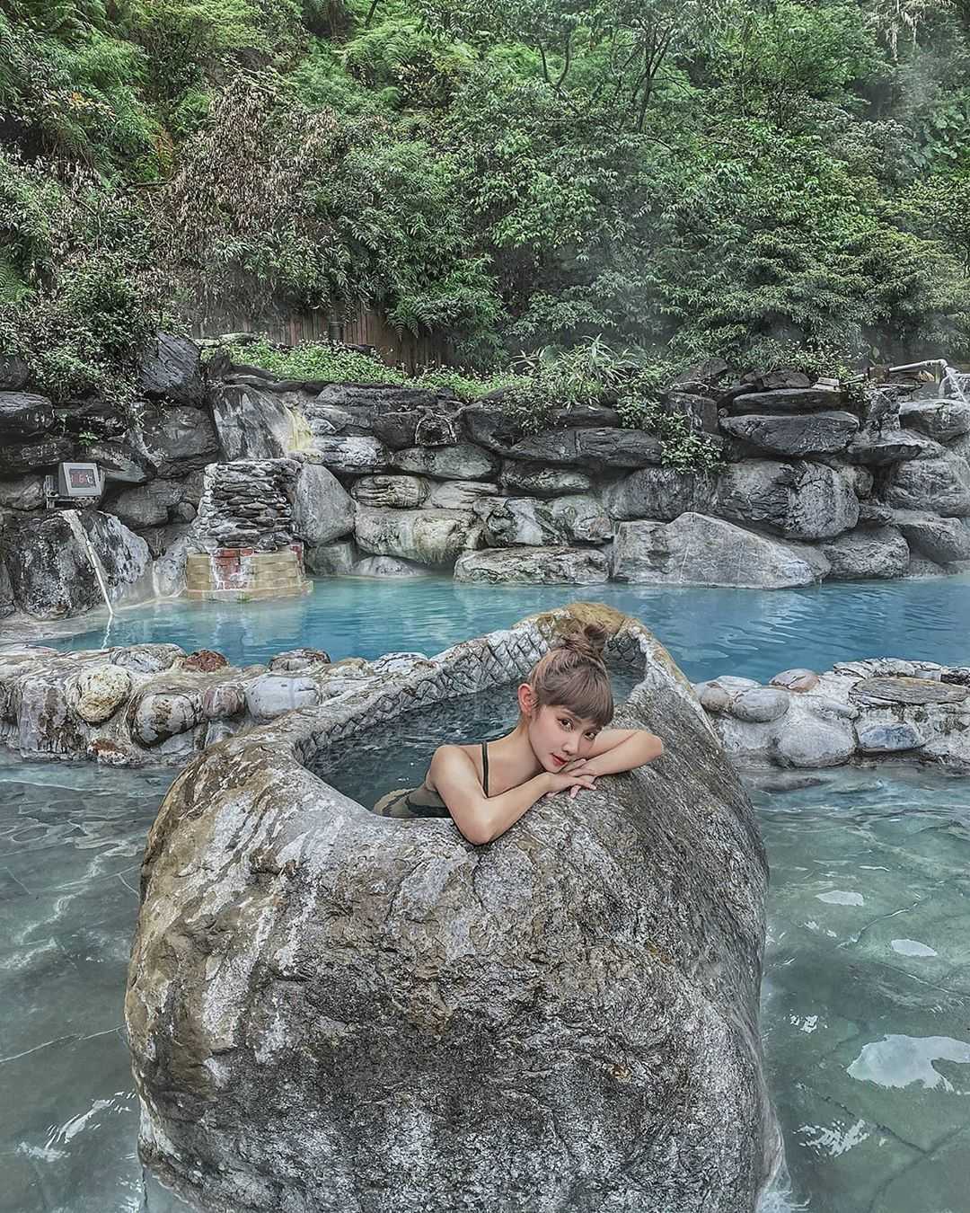 宜蘭鳩之澤溫泉 露天溫泉SPA、巨大石頭湯