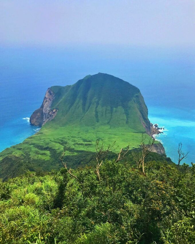 宜蘭龜山島 賞鯨環島一日遊 開放時間 交通 套裝行程 龜山島景點玩法全攻略