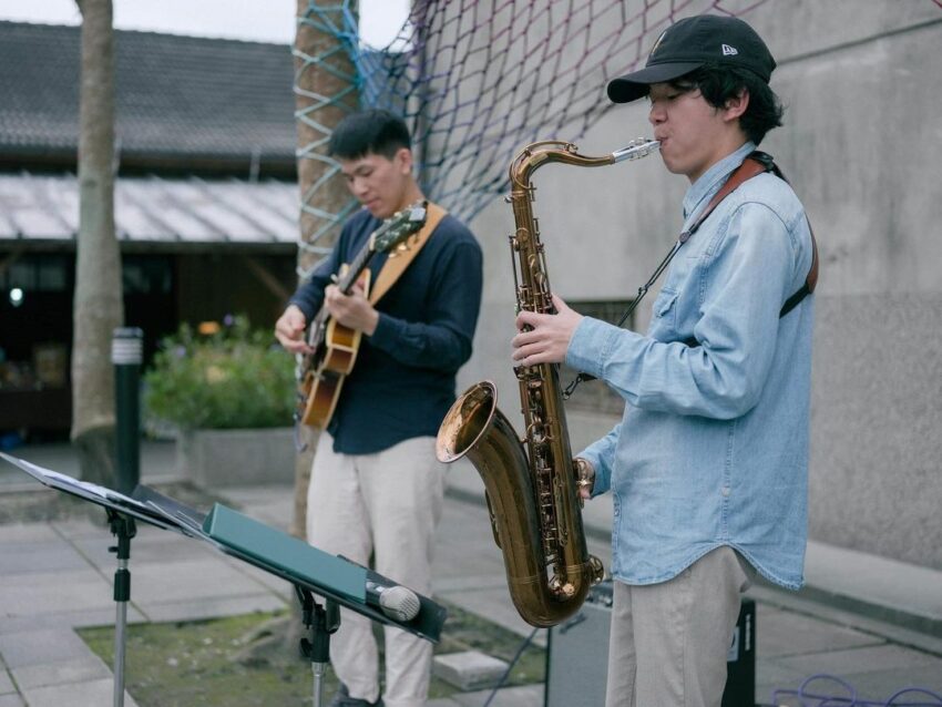 花蓮文創園區｜釀市集 音樂表演 街頭藝人 花蓮文創 花創 文創園區 文青景點 花蓮景點 2021