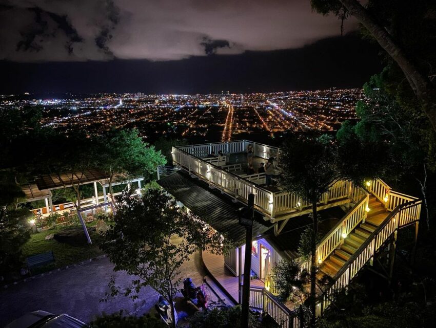 花蓮夜景 九虹新月百萬夜景茶舖 花蓮九虹新月山莊